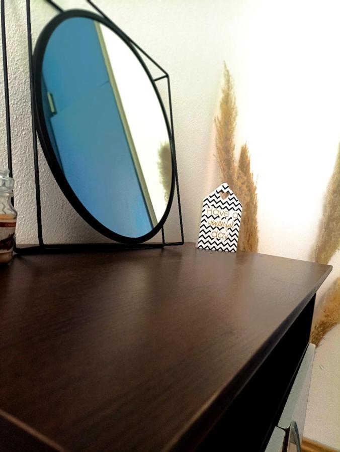 Apartment Three Roads Baska Voda Bagian luar foto
