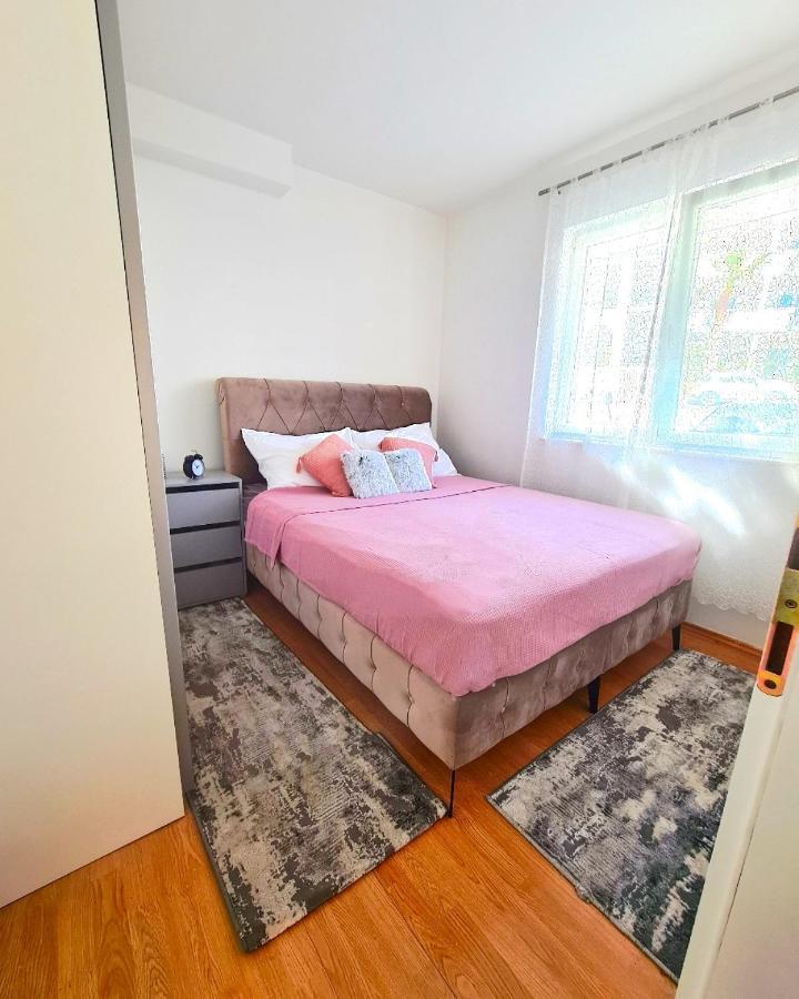 Apartment Three Roads Baska Voda Bagian luar foto